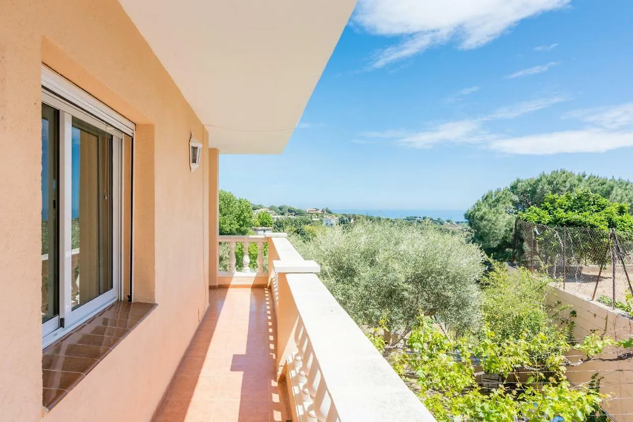 Homeholidaysrentals Aube Sant Cebria de Vallalta 0*,