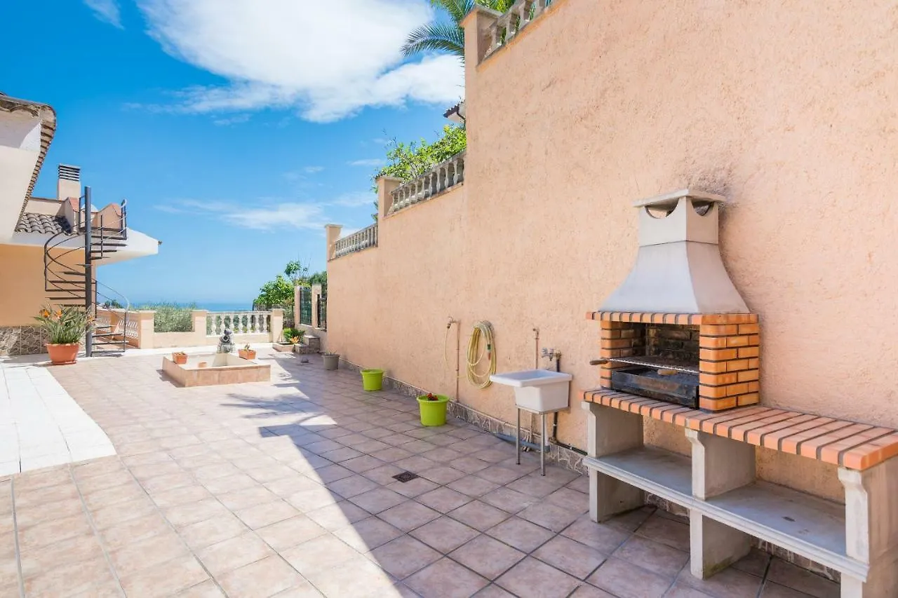Homeholidaysrentals Aube Sant Cebria de Vallalta Apartment